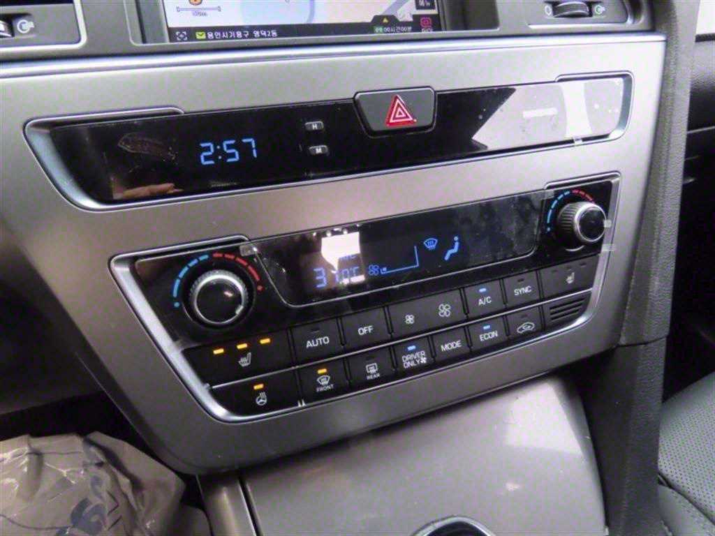 HYUNDAI Sonata - Vista 7