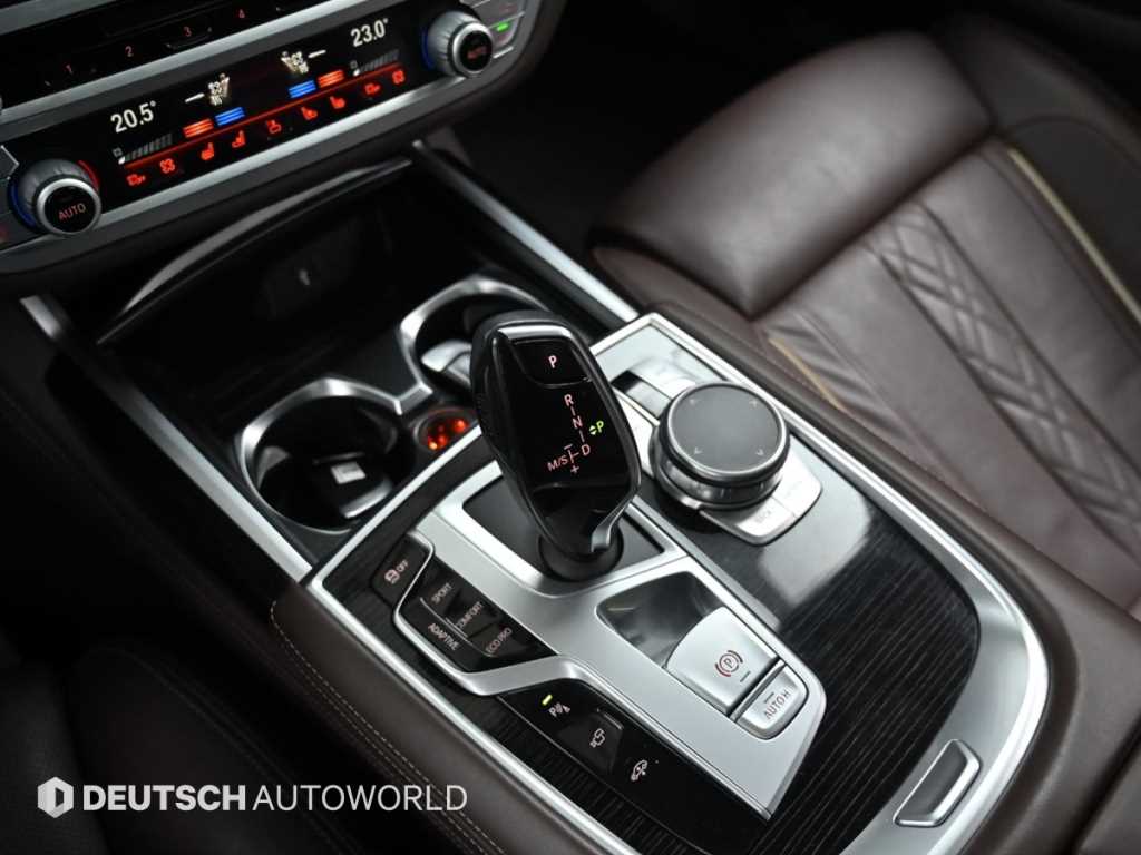 BMW 7 Series - Vista 9