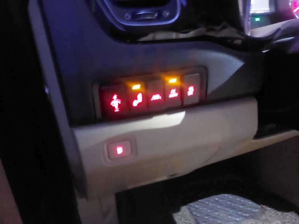 KIA Carnival - Vista 3