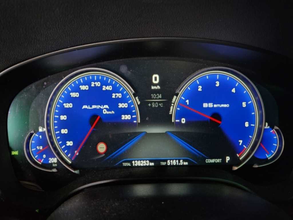 BMW 5 Series - Vista 5