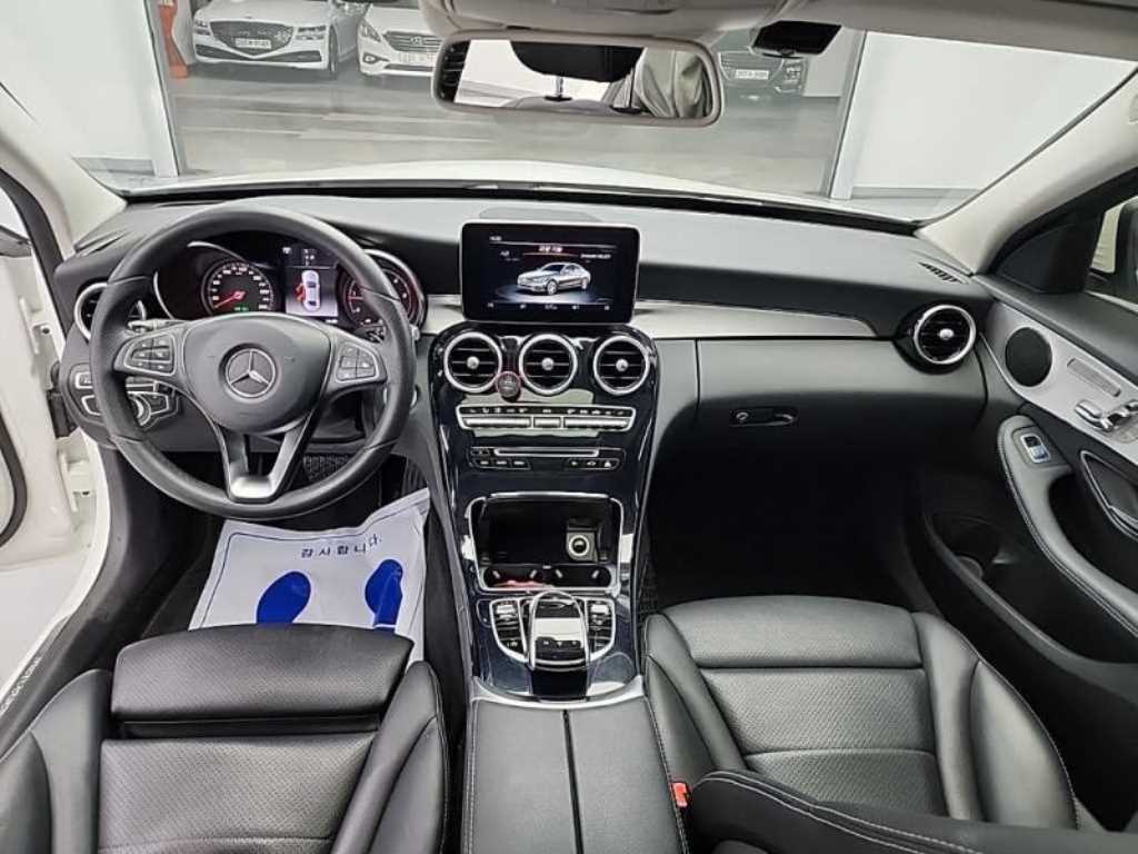 Mercedes Benz C Class - Vista 7