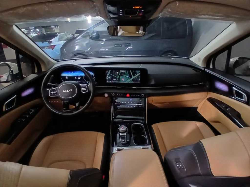 KIA Carnival - Vista 6