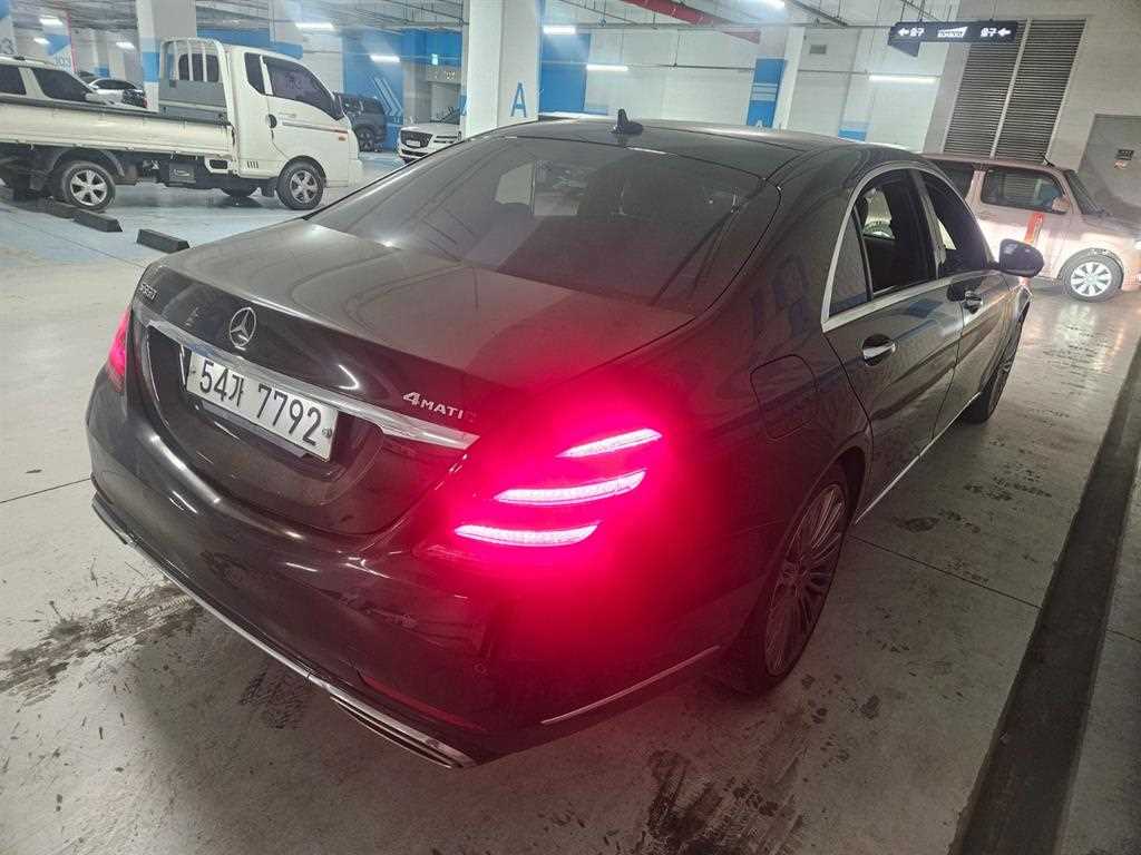 Mercedes Benz S Class - Vista 6