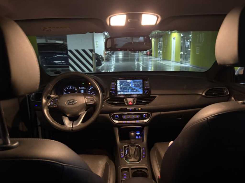 HYUNDAI i30 - Vista 9