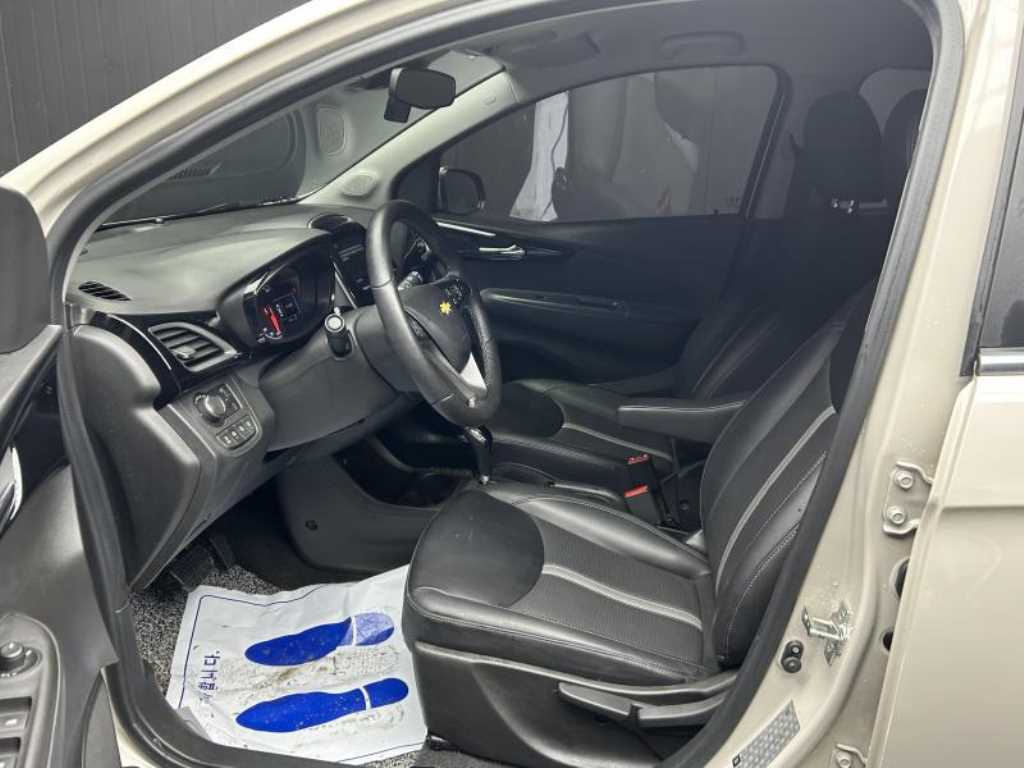 Chevrolet Spark - Vista 6