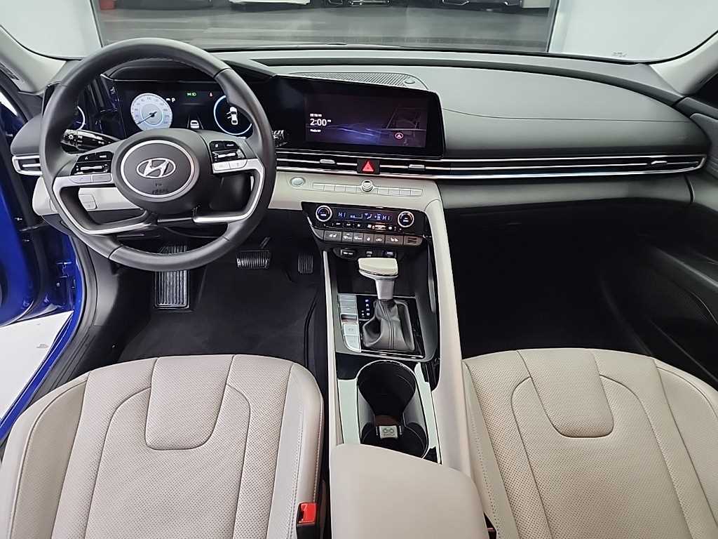 HYUNDAI Avante - Vista 7