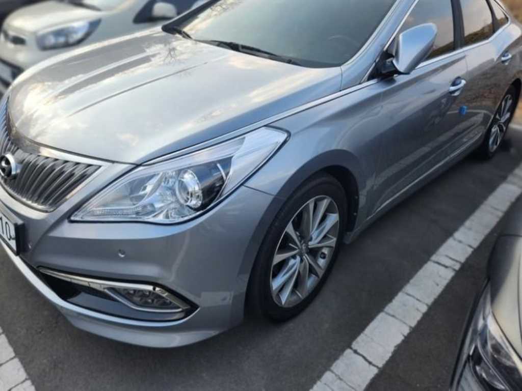 HYUNDAI Grandeur - Vista 2