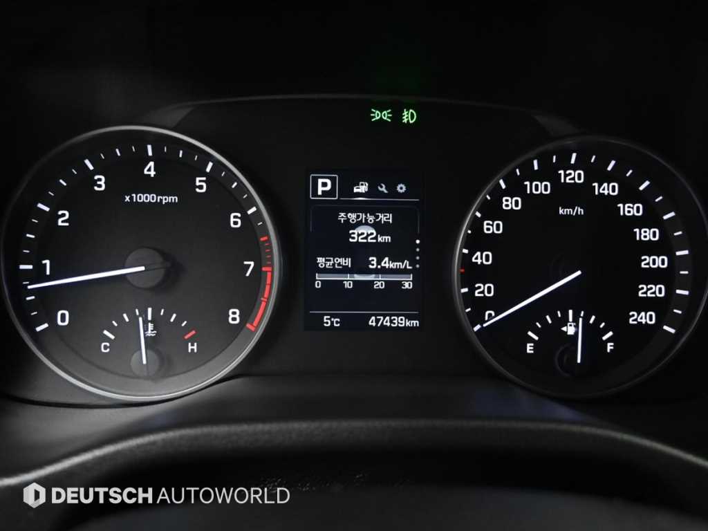 HYUNDAI Avante - Vista 8