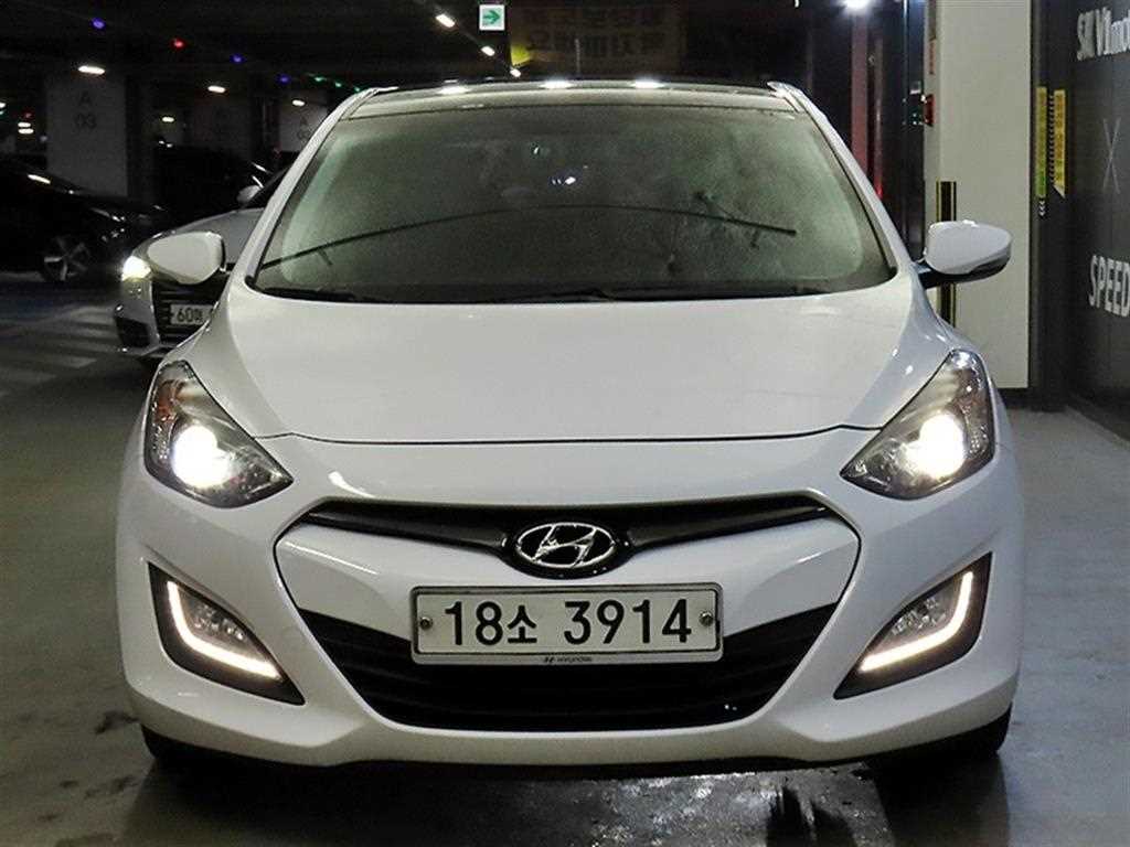 HYUNDAI i30 - Vista 2