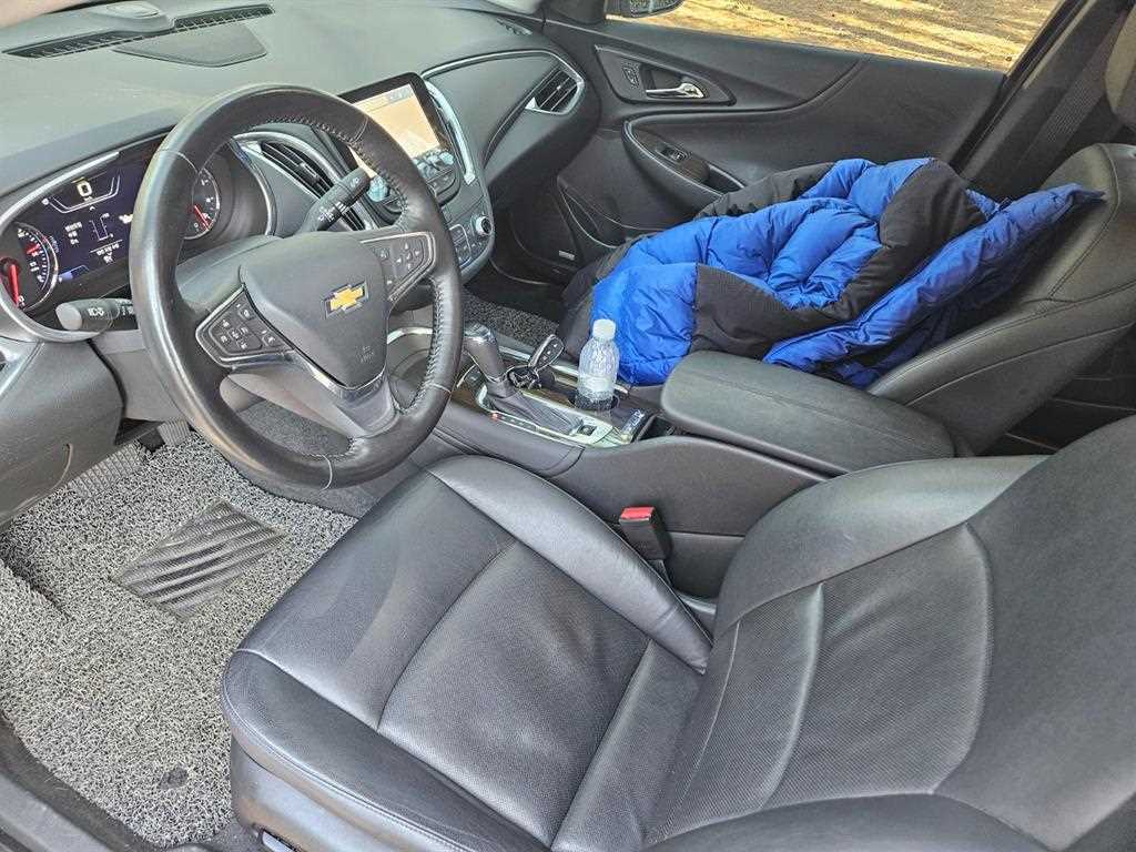 Chevrolet Malibu - Vista 9