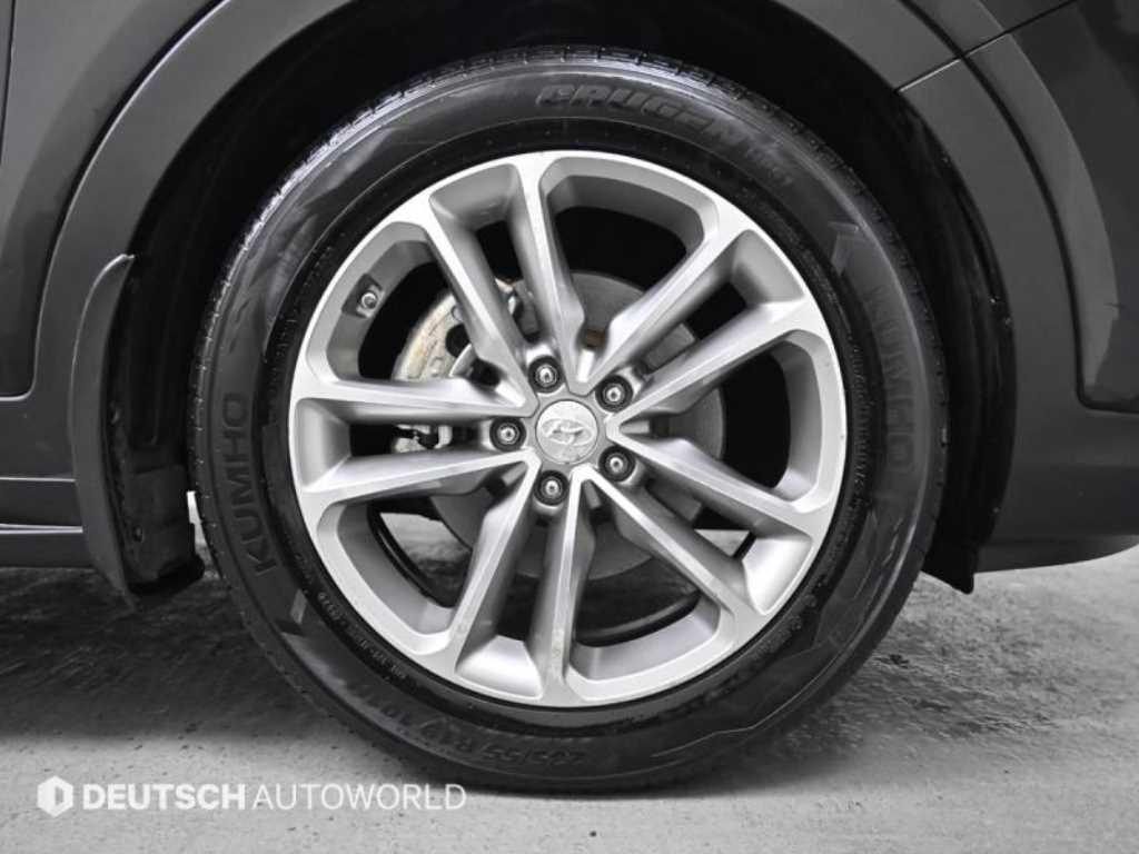 HYUNDAI Santa Fe - Vista 5