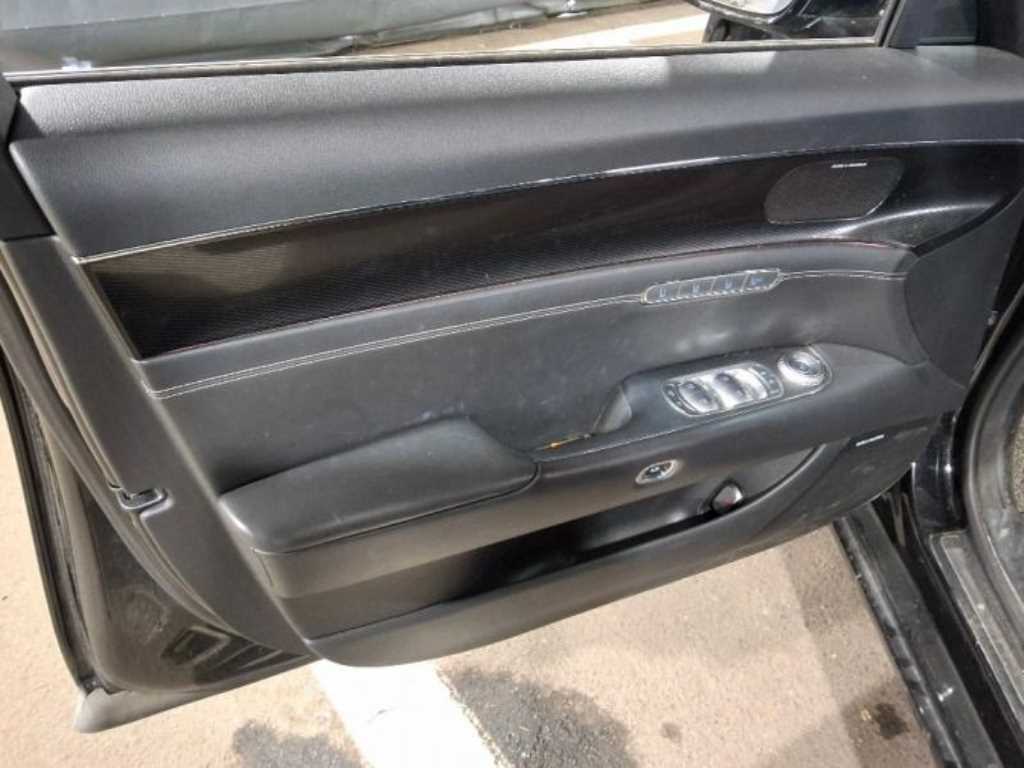 Genesis G90 - Vista 7