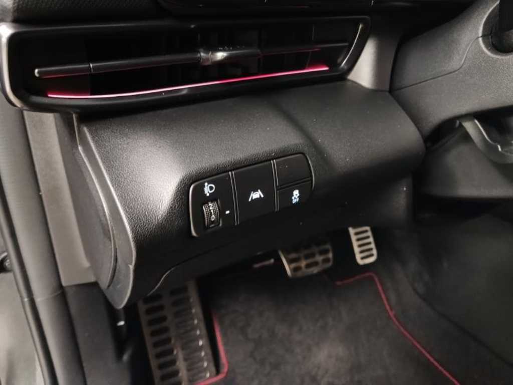 HYUNDAI Avante - Vista 12