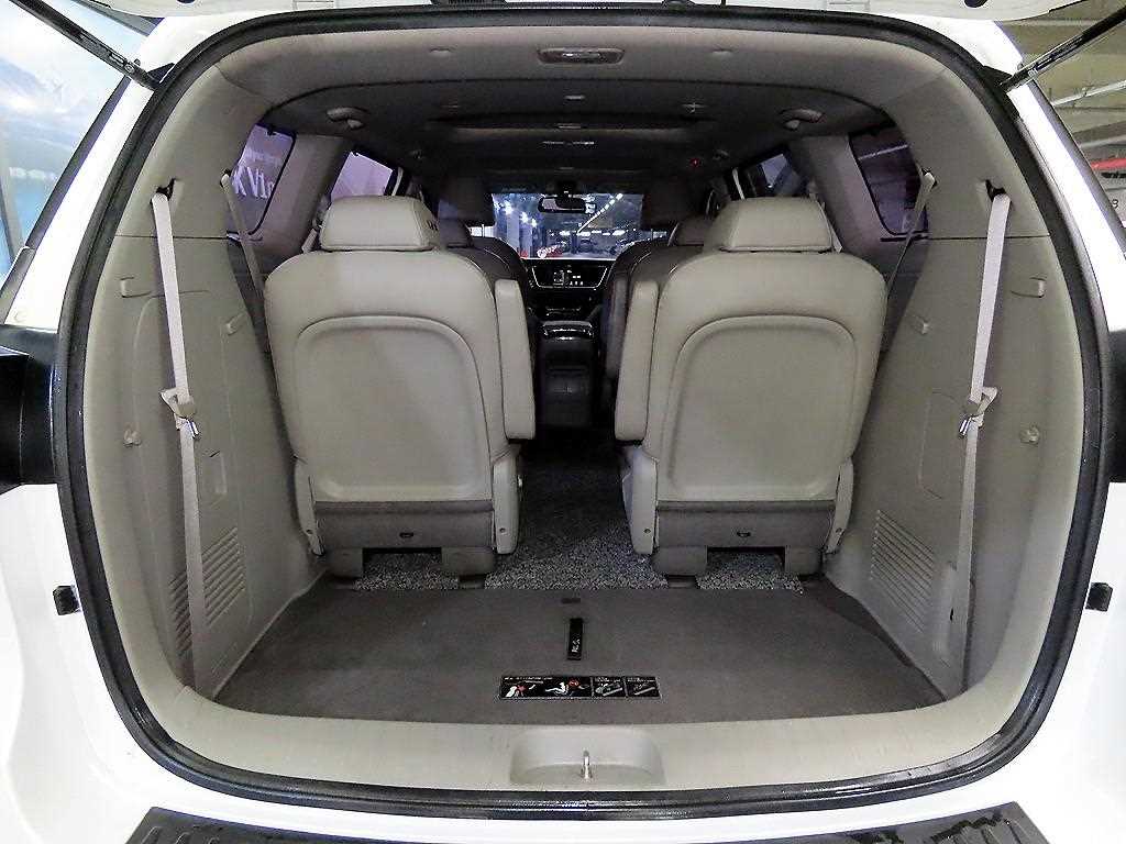 KIA Carnival 2018 Blanco - Importación desde Corea - HF Imports Iquique - Foto 17