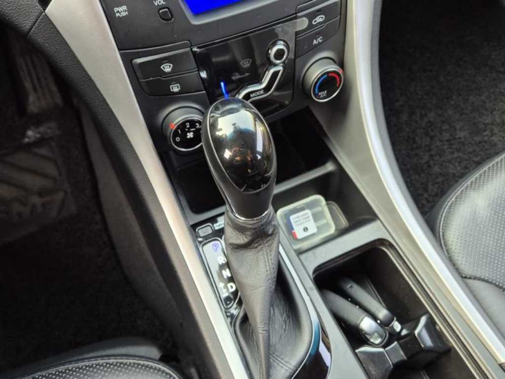 HYUNDAI Sonata 2012 Plateado - Importación desde Corea - HF Imports Iquique - Foto 18