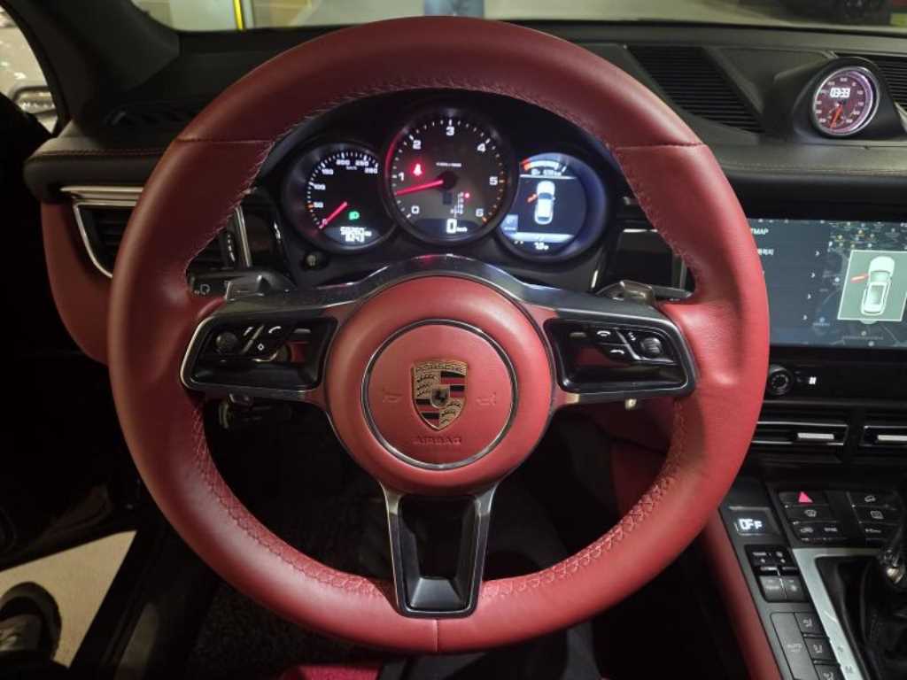 Porsche Macan - Vista 10