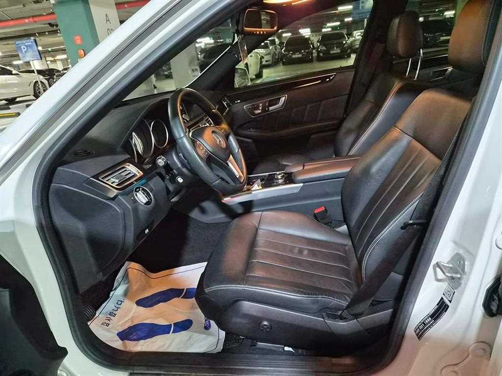 Mercedes Benz E class - Vista 6