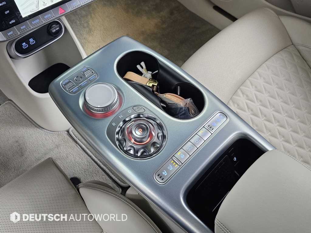 Genesis GV60 - Vista 9