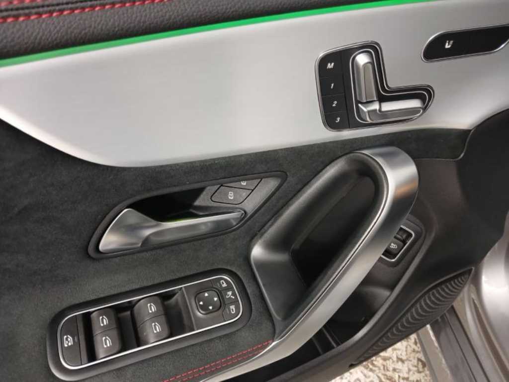 Mercedes Benz CLA Class - Vista 9