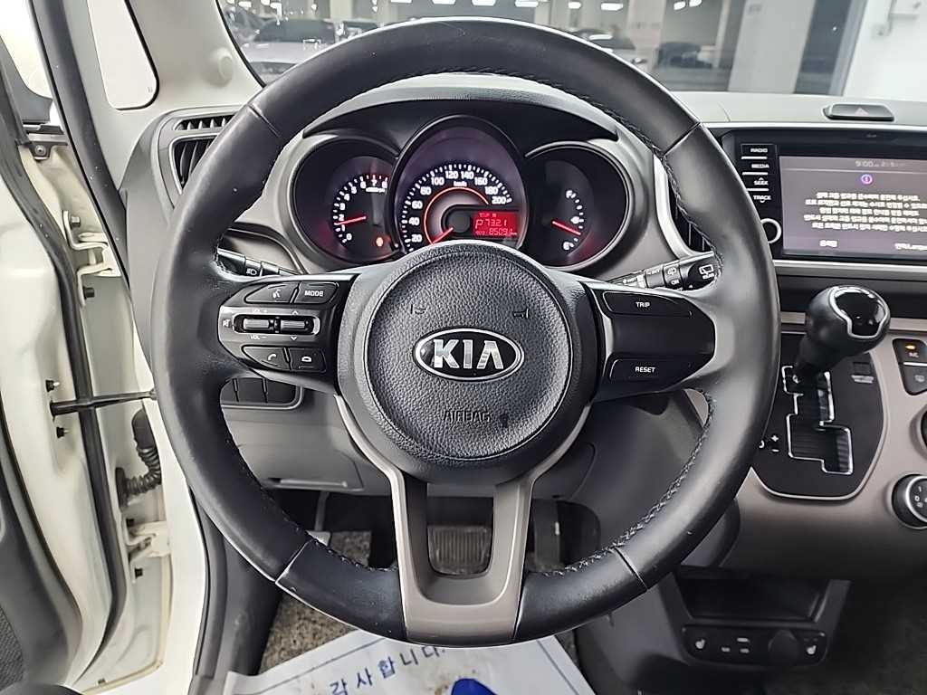 KIA Ray - Vista 9