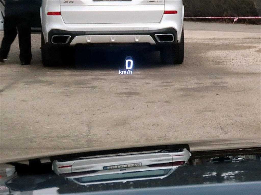 HYUNDAI Equus - Vista 10