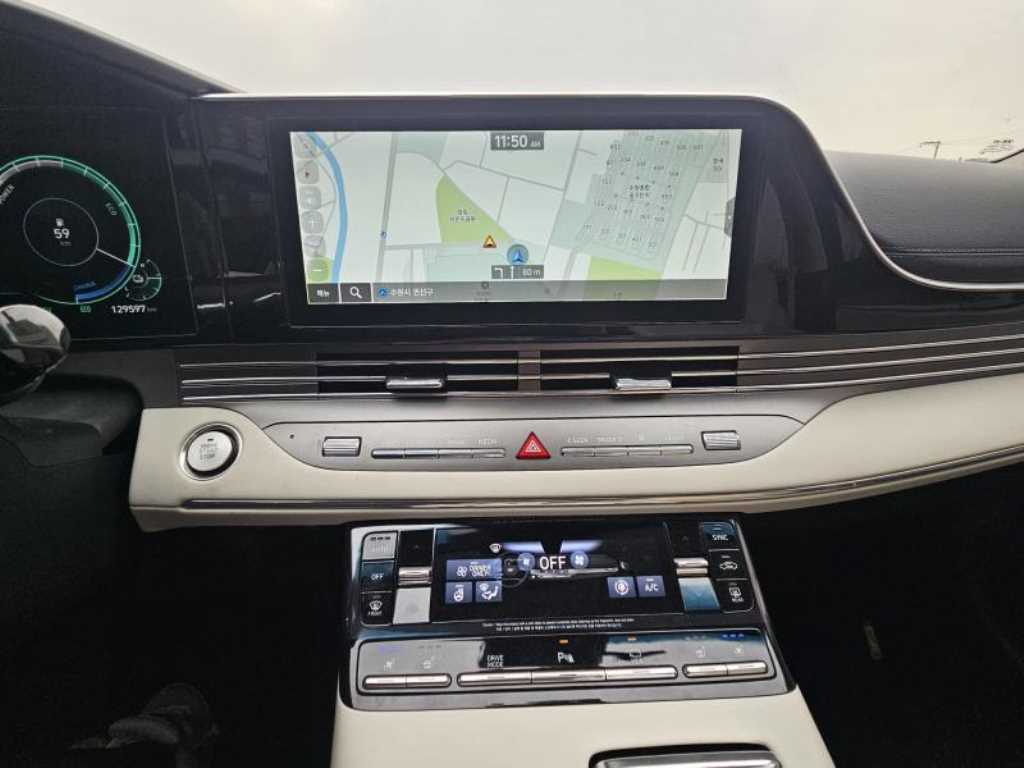 HYUNDAI Grandeur - Vista 10