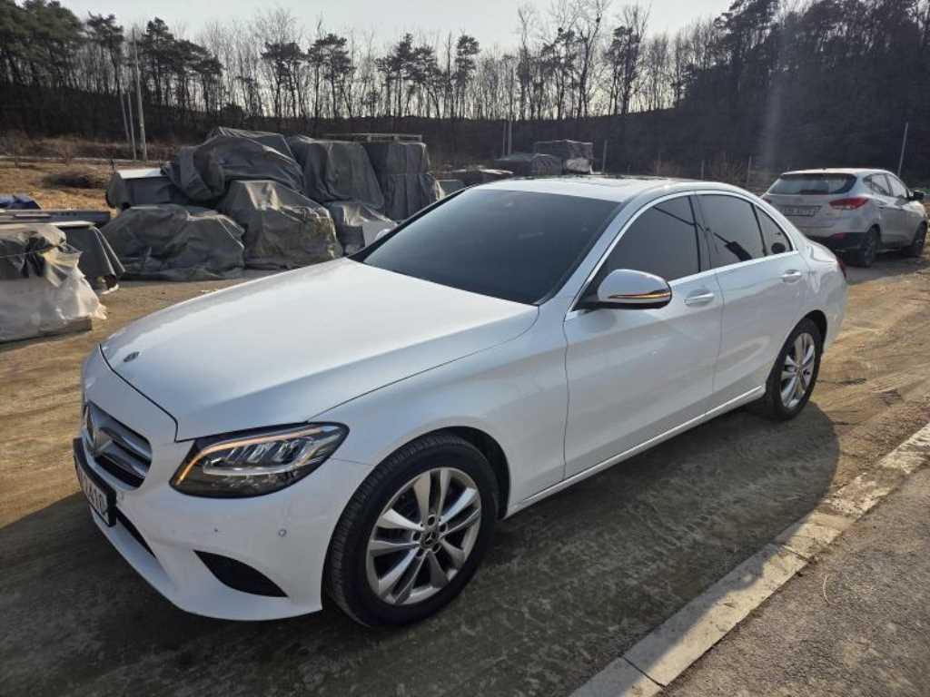 Mercedes Benz C Class - Vista 2