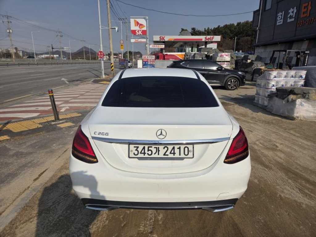 Mercedes Benz C Class - Vista 3