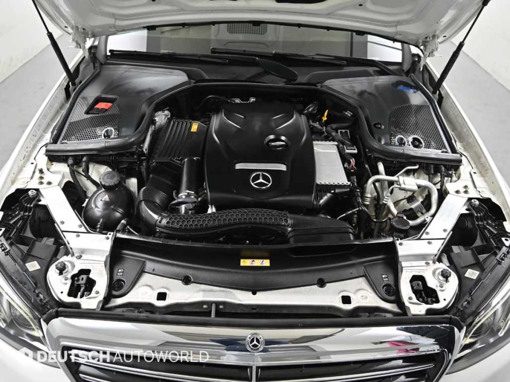 Mercedes Benz E class - Vista 6