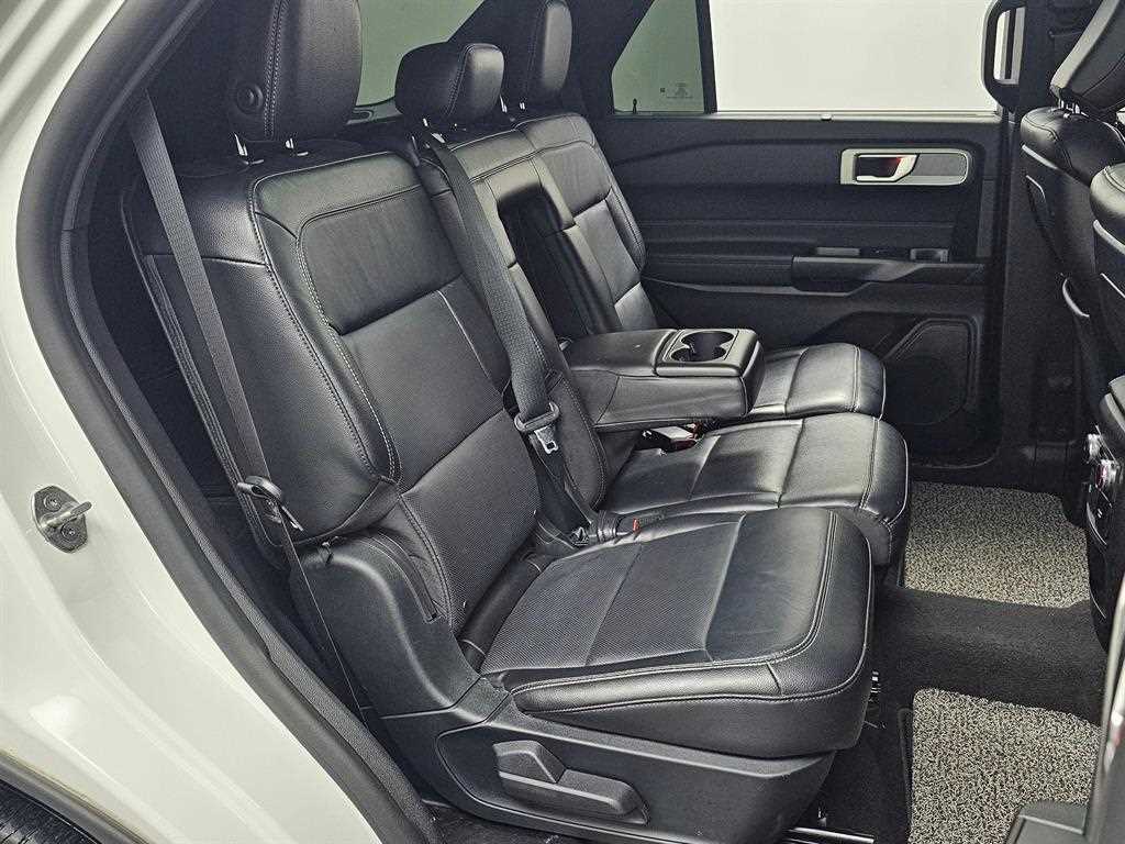 Ford Explorer - Vista 12