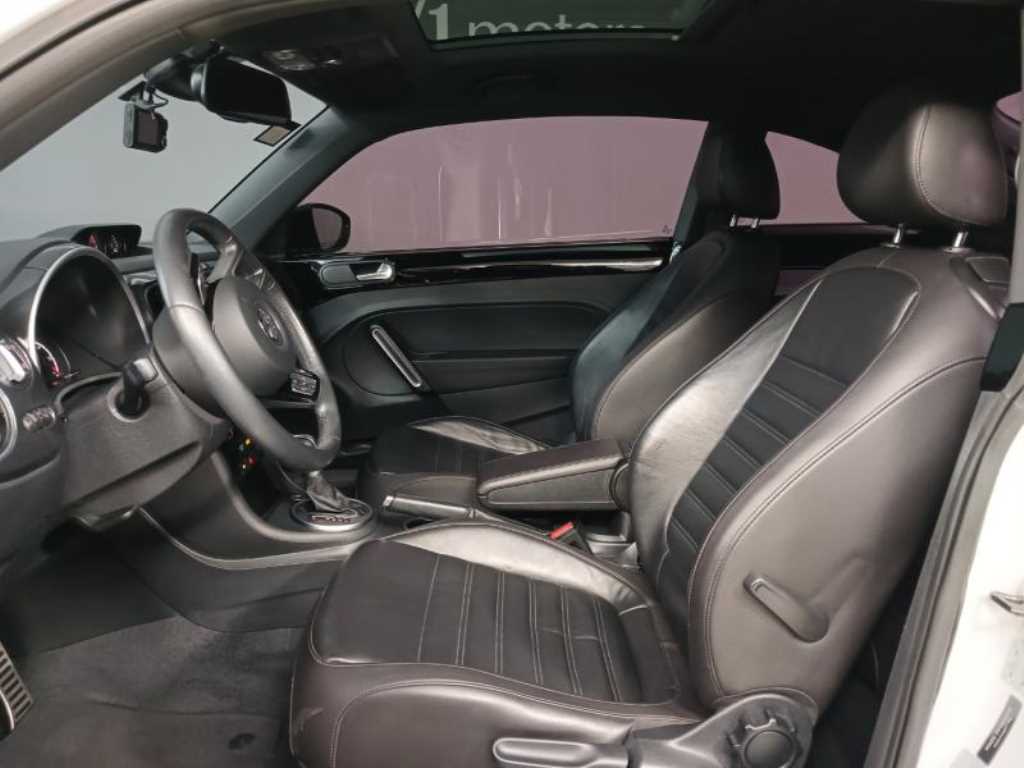 Volkswagen Beetle - Vista 7