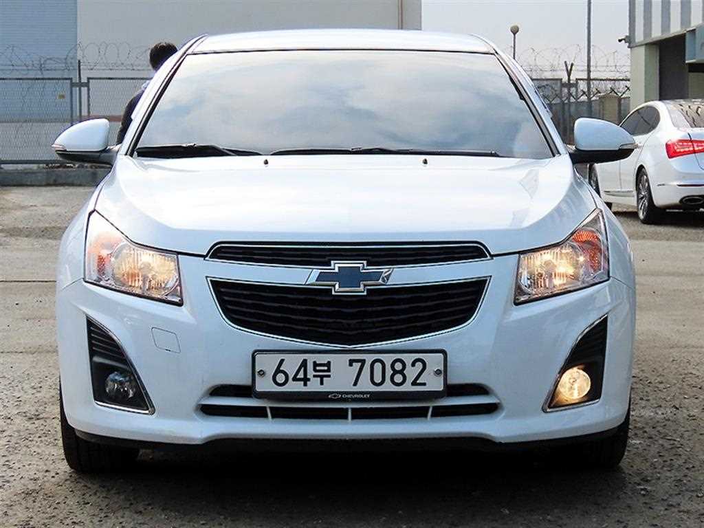 Chevrolet Cruise 2014 Blanco - Importación desde Corea - HF Imports Iquique - Foto 1