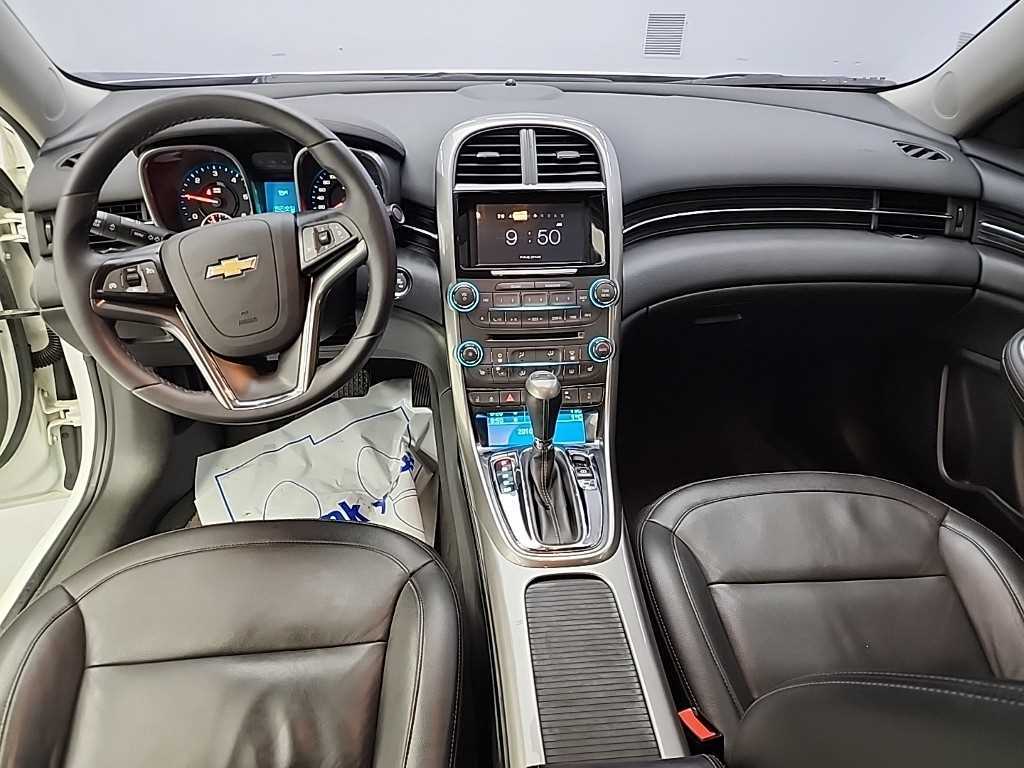 Chevrolet Malibu - Vista 7