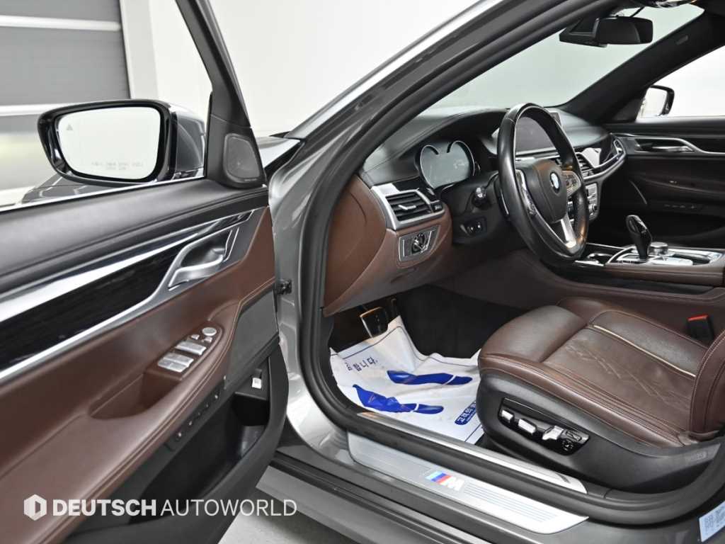 BMW 7 Series - Vista 11