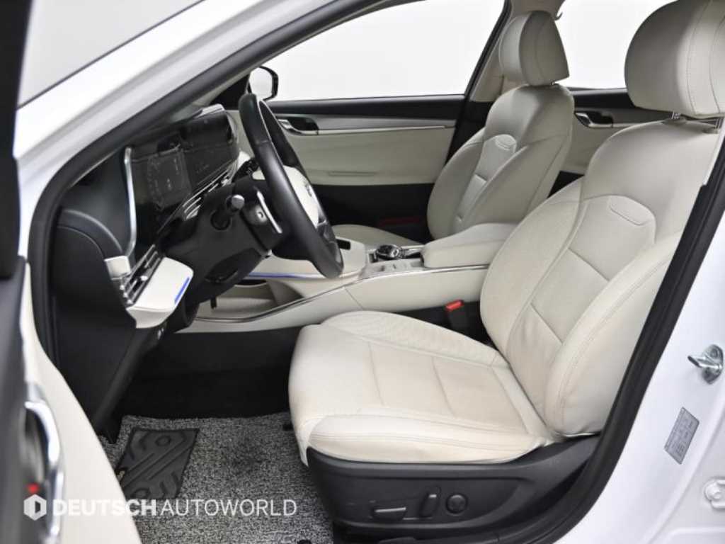 HYUNDAI Grandeur - Vista 8