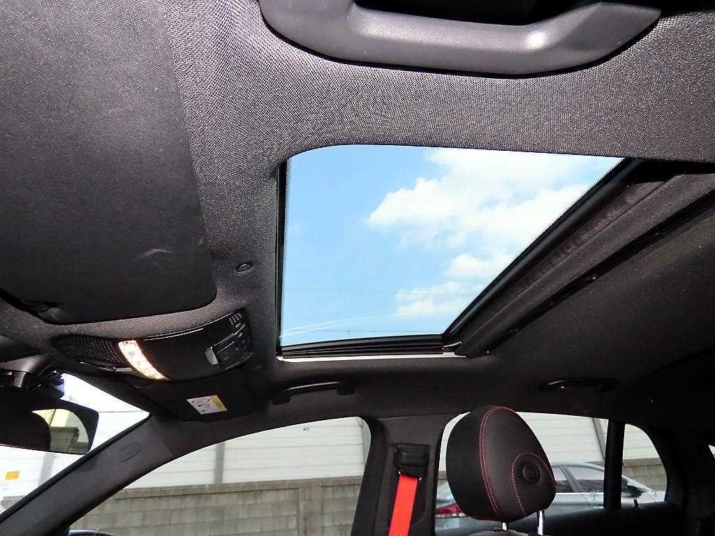 Mercedes Benz GLC Class 2021 Blanco - Importación desde Corea - HF Imports Iquique - Foto 16