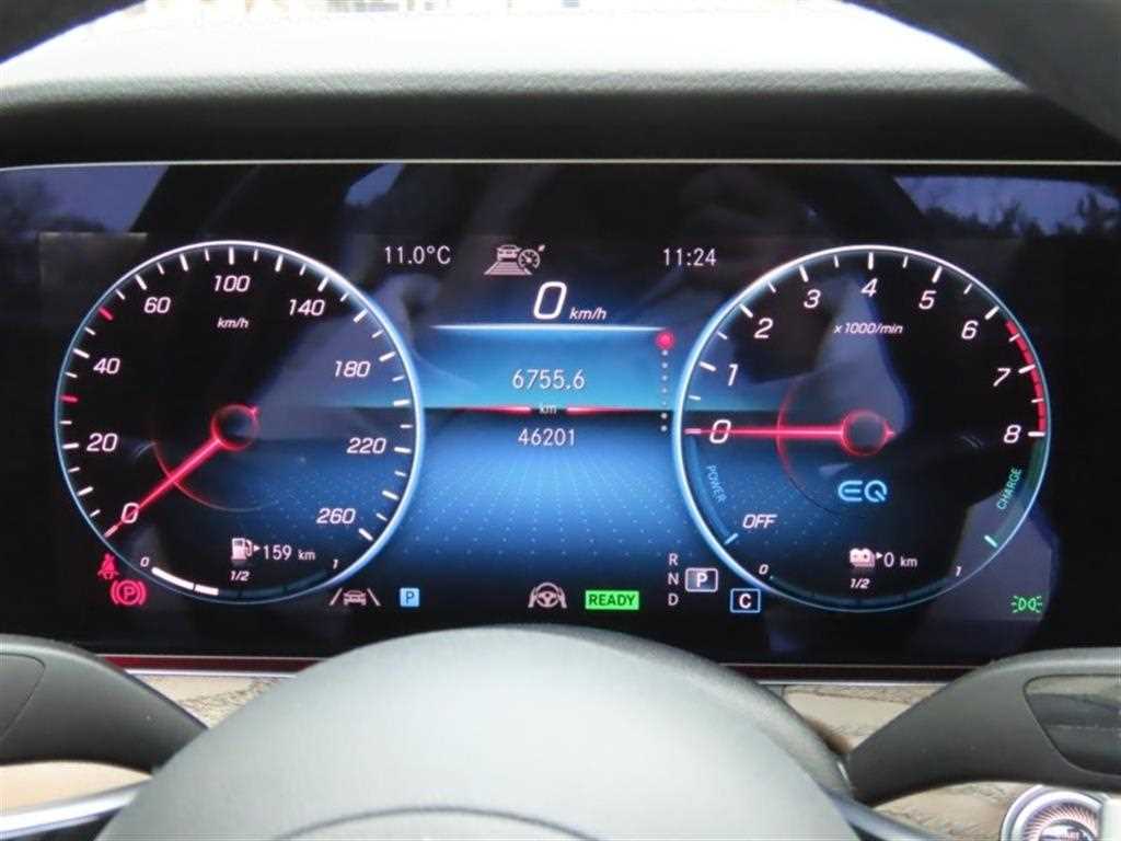 Mercedes Benz E class - Vista 5