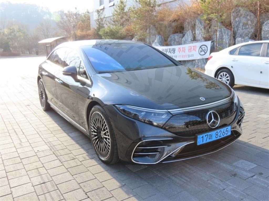 Mercedes Benz EQS - Vista 2