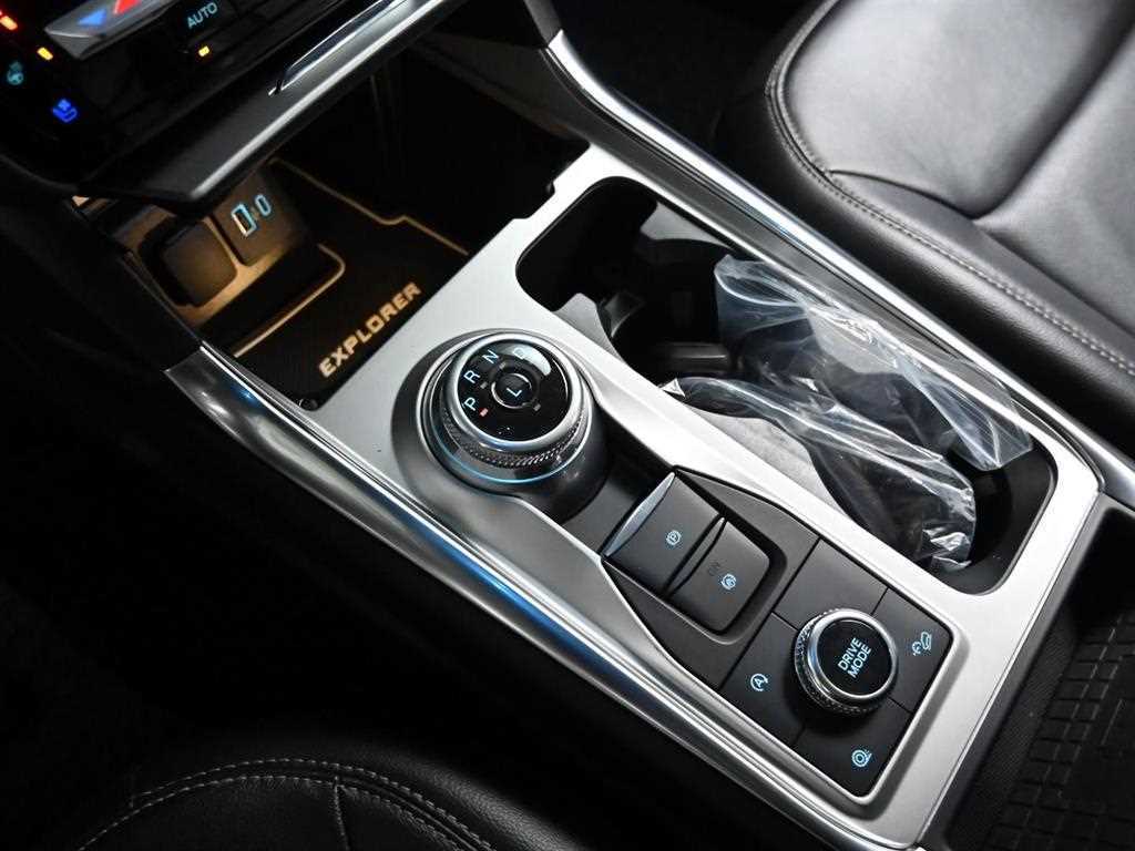 Ford Explorer - Vista 9