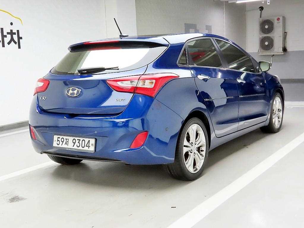 HYUNDAI i30 - Vista 4