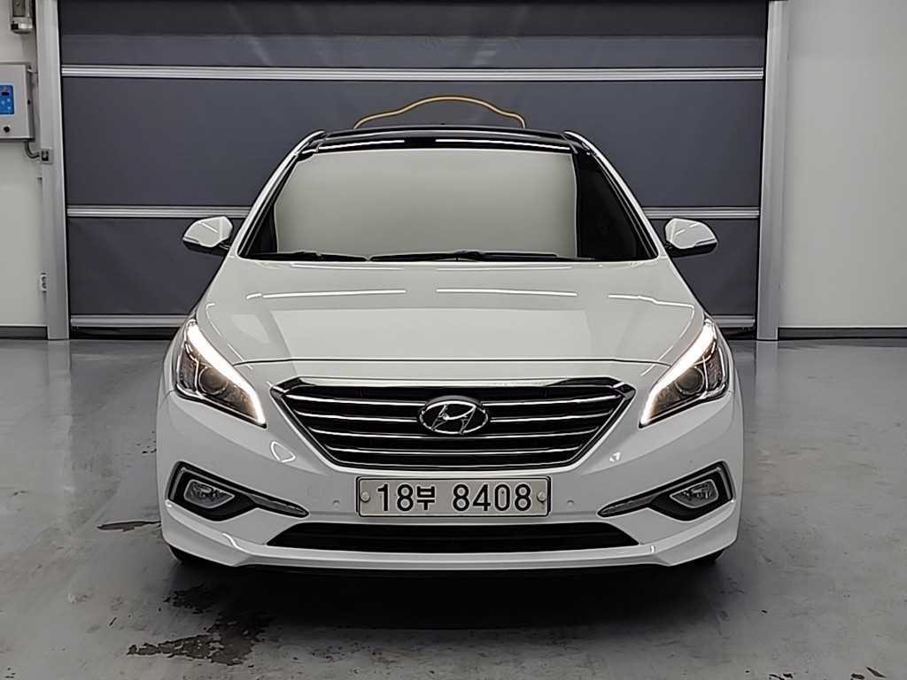 HYUNDAI Sonata - Vista 2