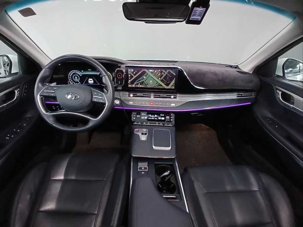 HYUNDAI Grandeur - Vista 5