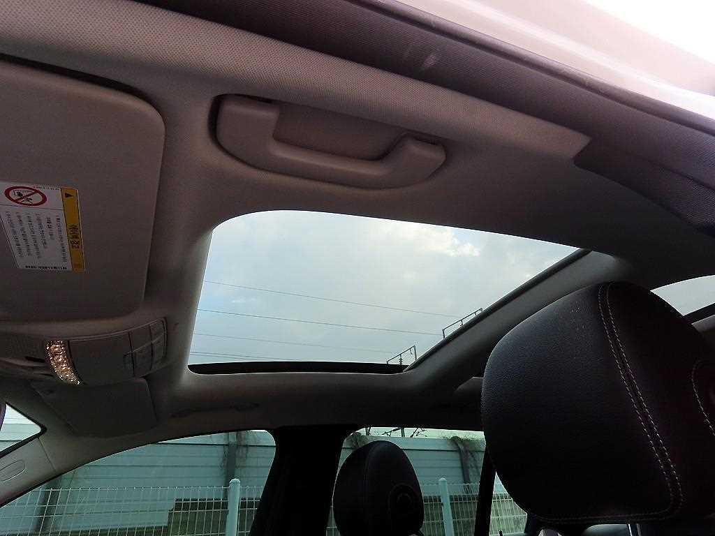 Mercedes Benz GLC Class 2019 Blanco - Importación desde Corea - HF Imports Iquique - Foto 16