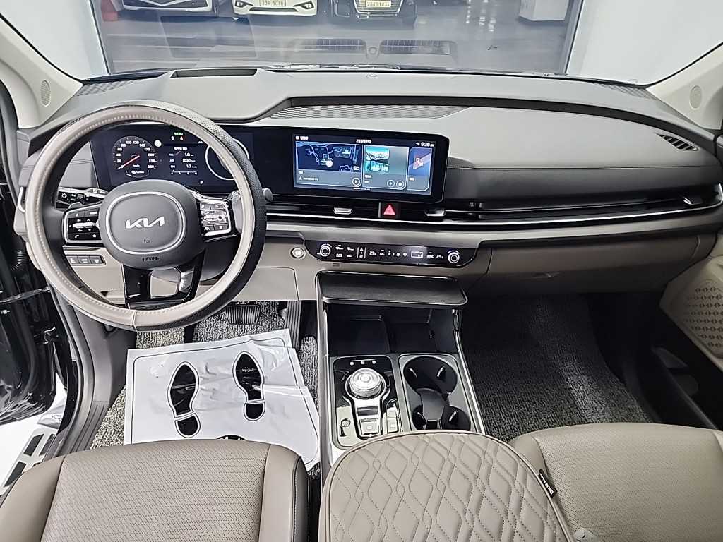 KIA Carnival - Vista 7