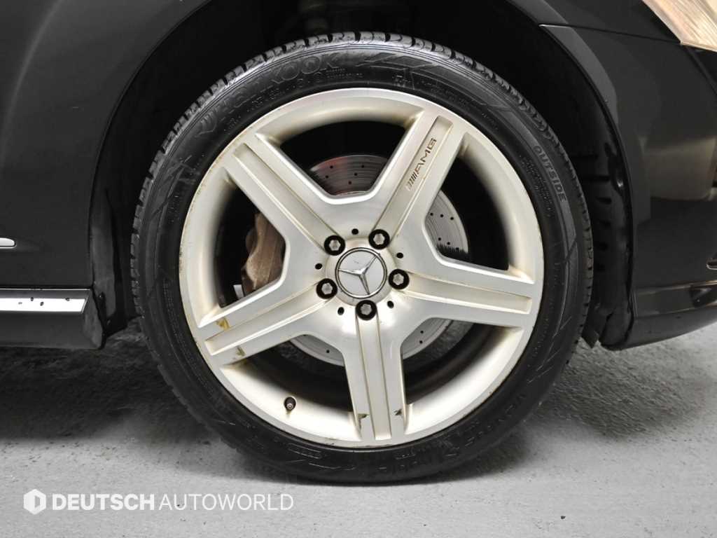 Mercedes Benz S Class - Vista 5