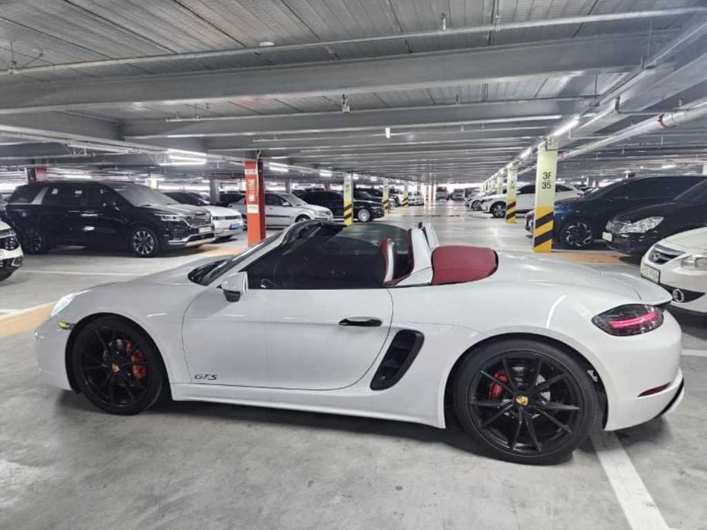 Porsche 718 - Vista 5