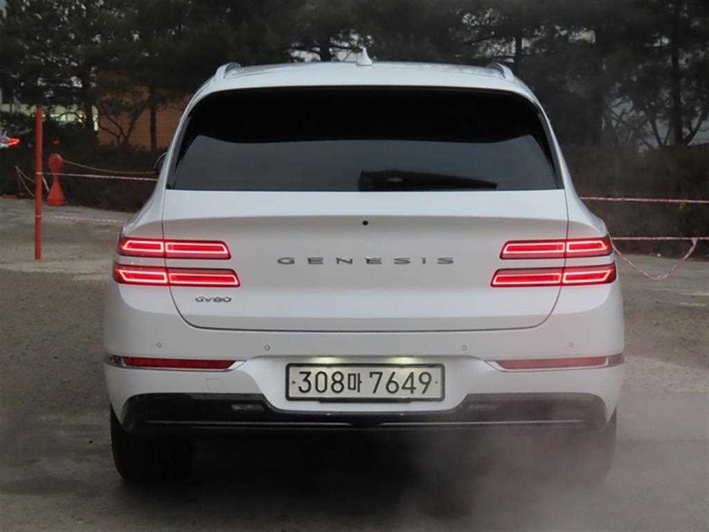 Genesis GV80 - Vista 4