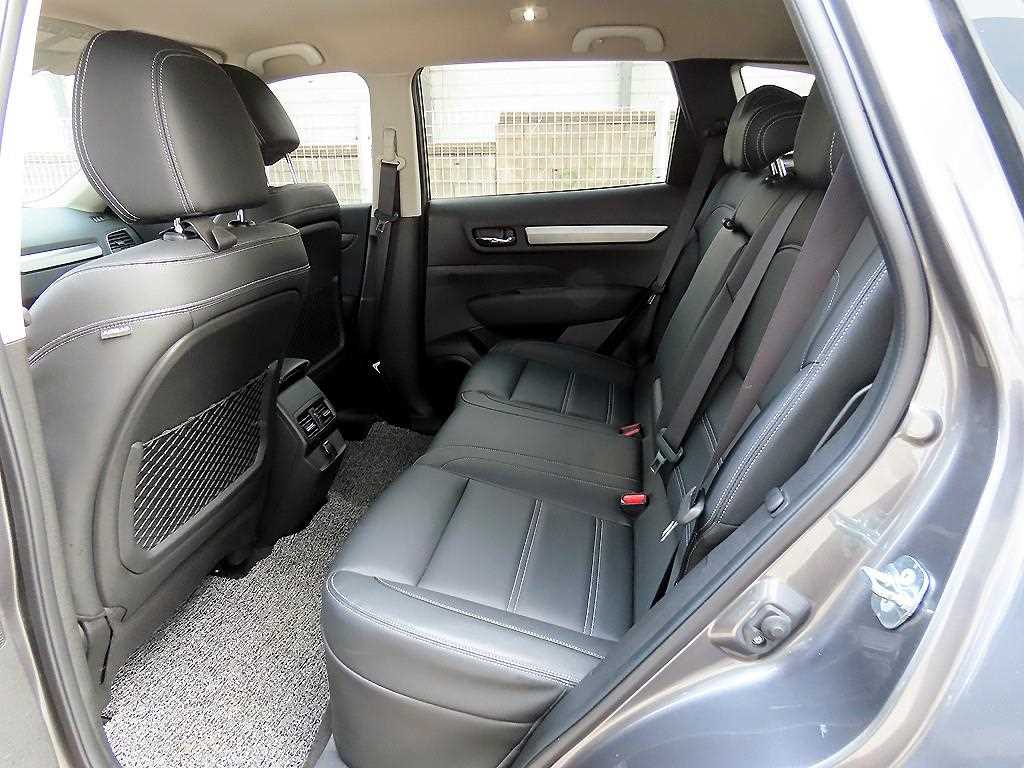 SAMSUNG QM6 - Vista 6