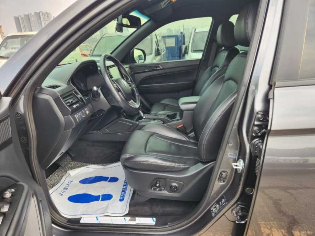 Ssangyong Rexton - Vista 9