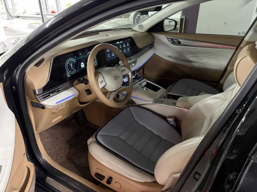 HYUNDAI Grandeur 2020 Negro - Importación desde Corea - HF Imports Iquique - Foto 1